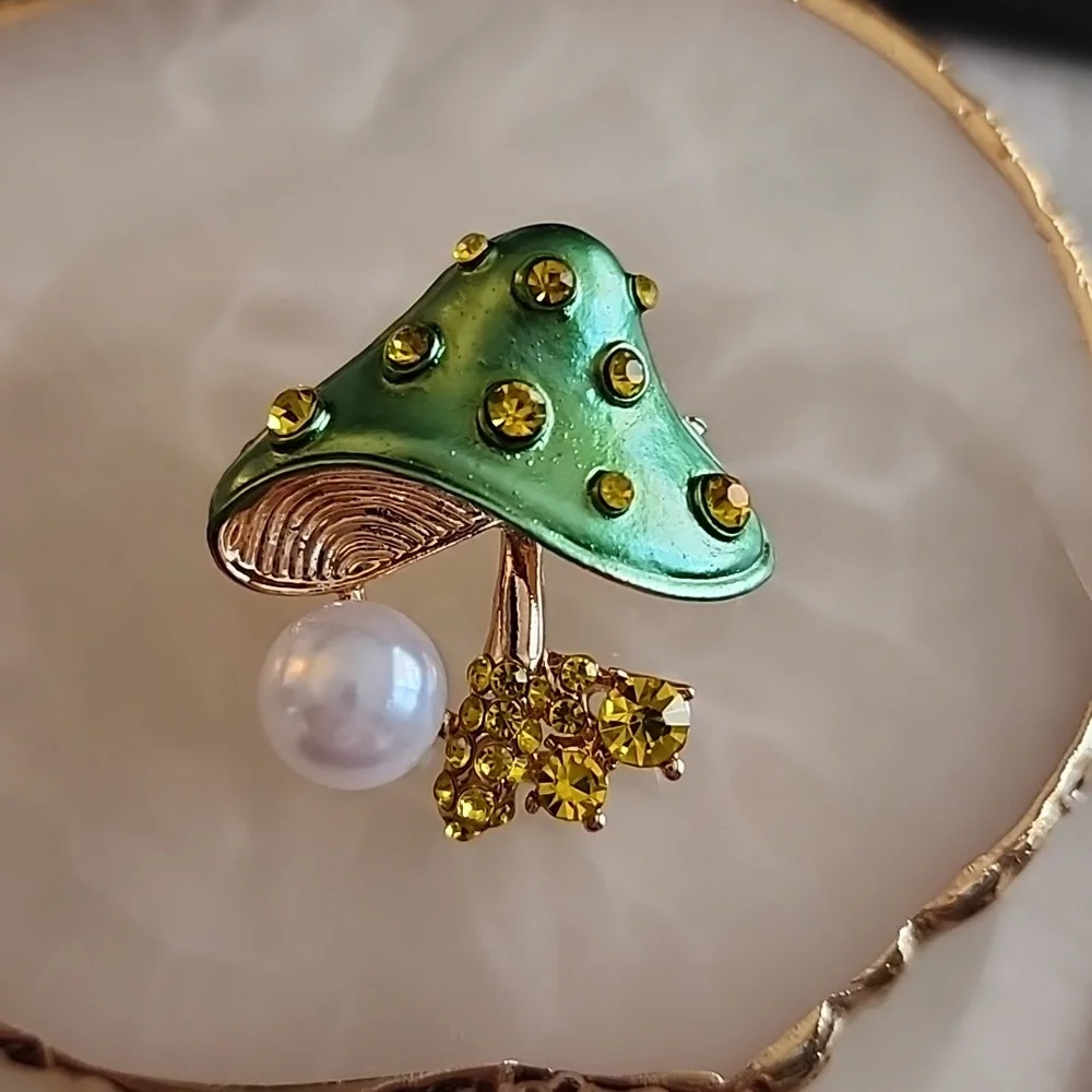 Brooch FAIRY Garden Brooch/Necklace Combo Simulated Pearl Bright Enamel Colors - Picture 2 of 7